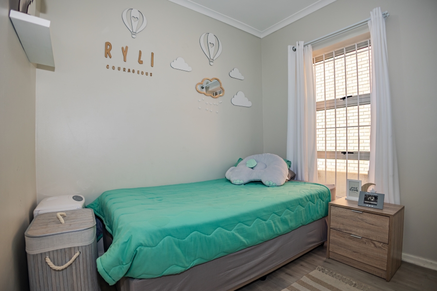 3 Bedroom Property for Sale in Uitzicht Western Cape